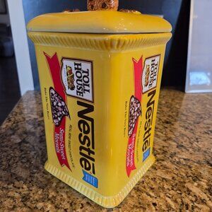 Nestle Tollhouse cookie jar